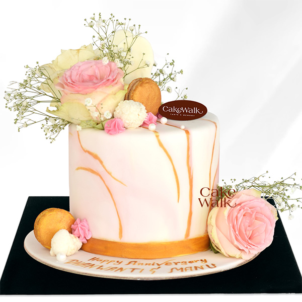 Fresh Flower Marble Design Cake