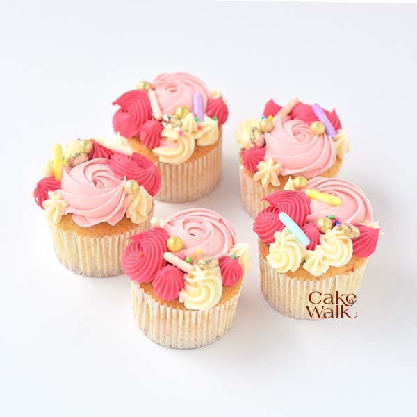 Cream Flower Cupcakes